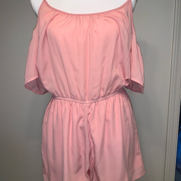 5/$25!!! Peach Lined Off the Shoulder Romper - Picture 1 of 8